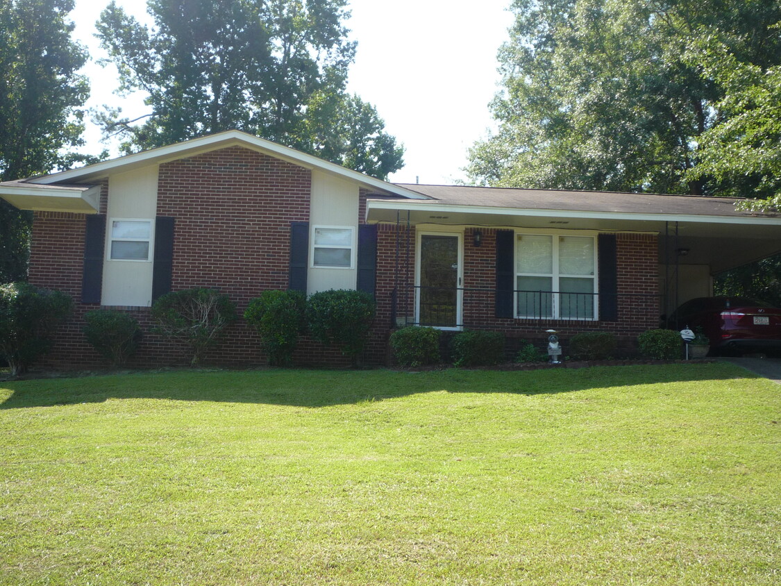 Primary Photo - 76 Appolo Dr