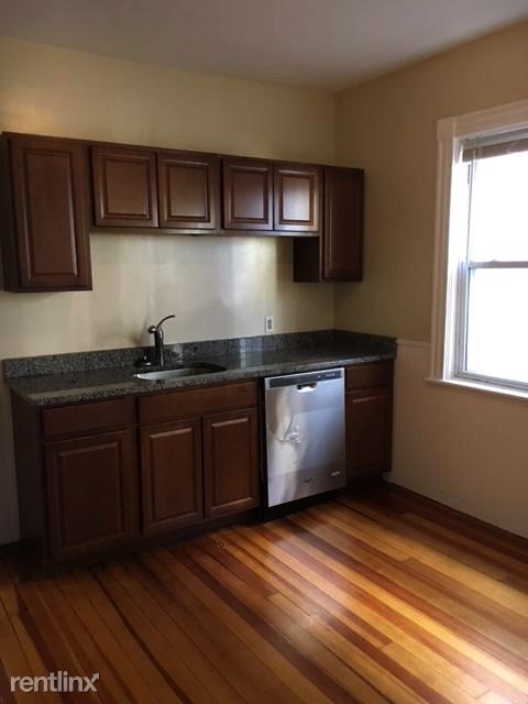Building Photo - 31 Litchfield St