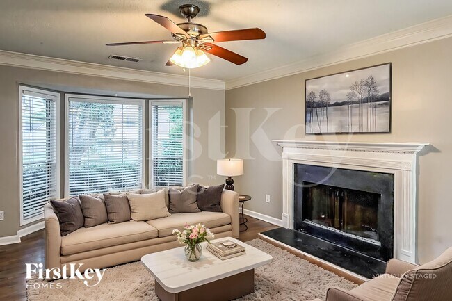 Foto del edificio - 2701 Chadwick Ln NW