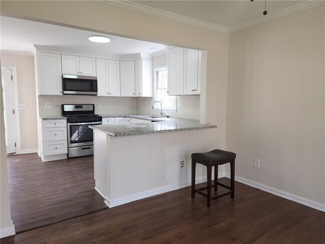 Building Photo - 2485 Zachary Woods Dr NW