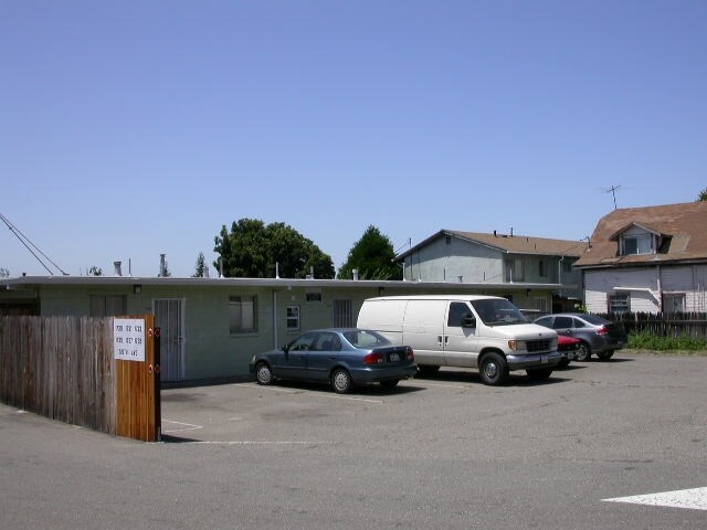 Foto del edificio - 1751 159th Ave