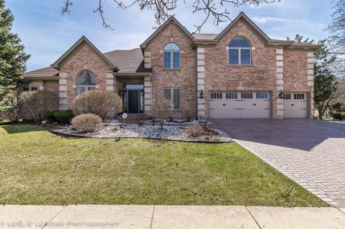Primary Photo - 5 bedroom in Aurora IL 60502
