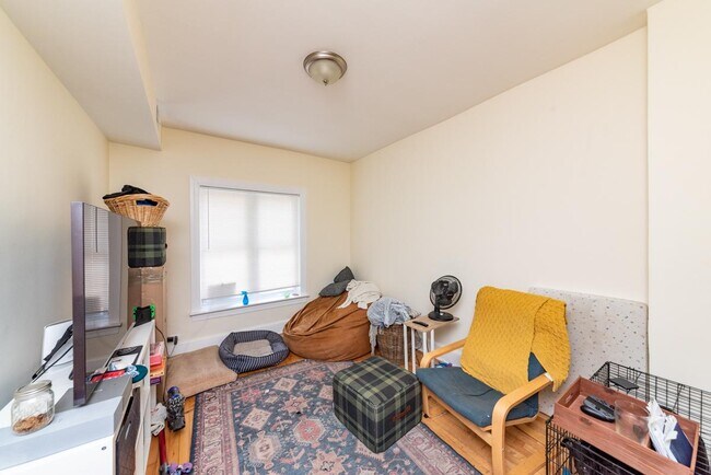 Building Photo - 2 bedroom in Chicago IL 60647