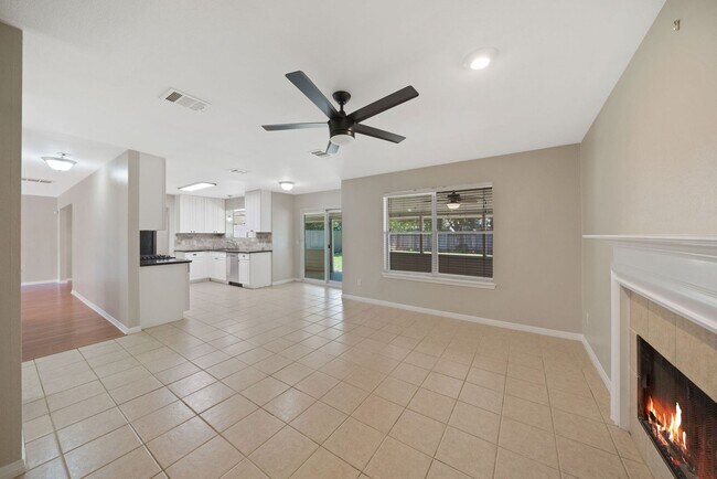 Building Photo - 6614 Rambling Trail Dr