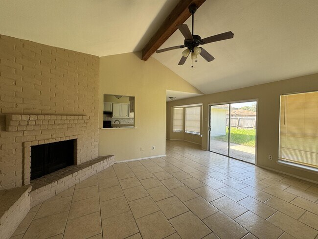 Foto del edificio - 2305 Memorial Pkwy
