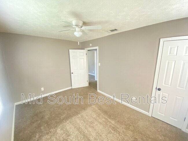 Foto del edificio - 1211 Norris Rd