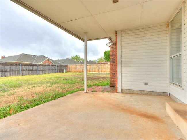 Building Photo - 1717 Foxfire Rd