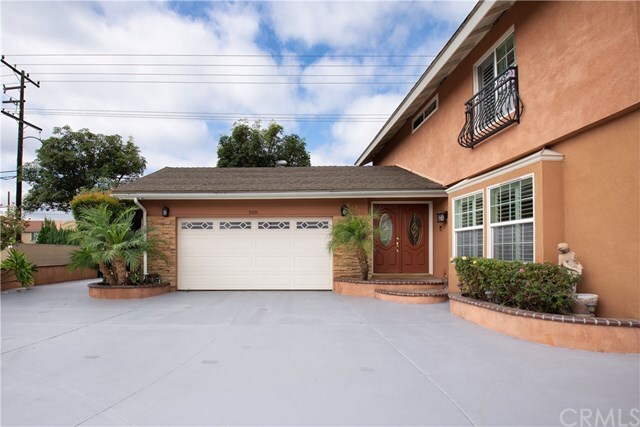 Building Photo - 5001 Cartagena Cir