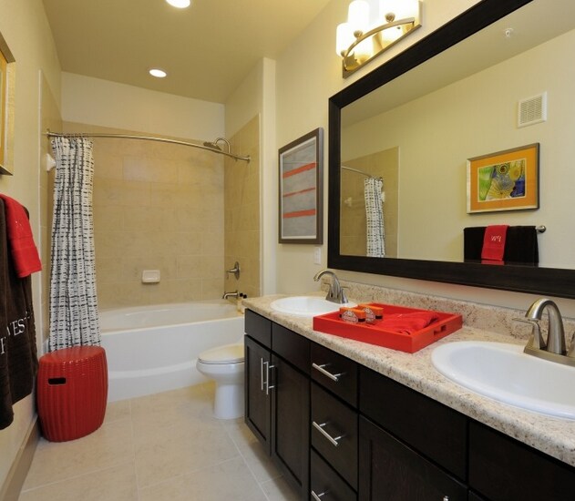 Building Photo - 2511 Greenhouse-ID720.2