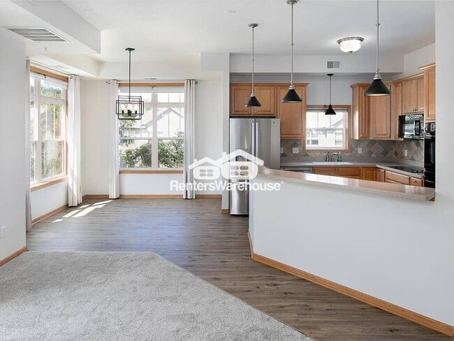 Building Photo - 9630 Independence Cir