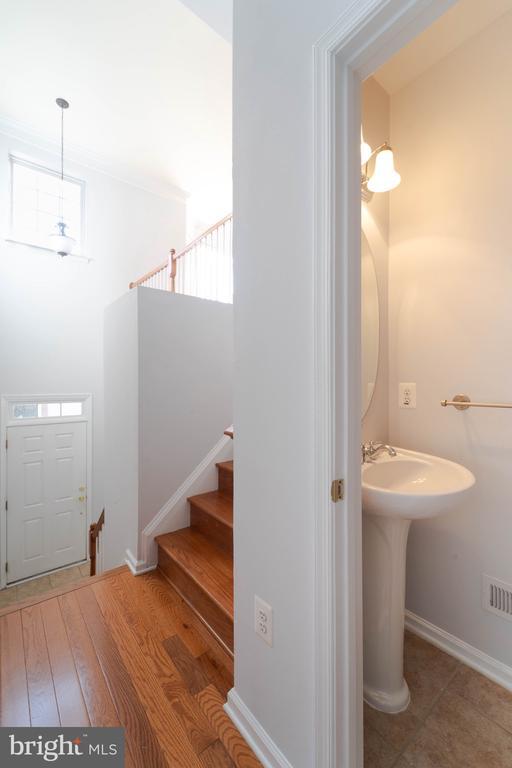 Foto del edificio - 4631 Carisbrooke Ln