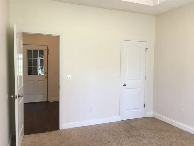 Foto del edificio - 1357 Barnes Ferry Rd