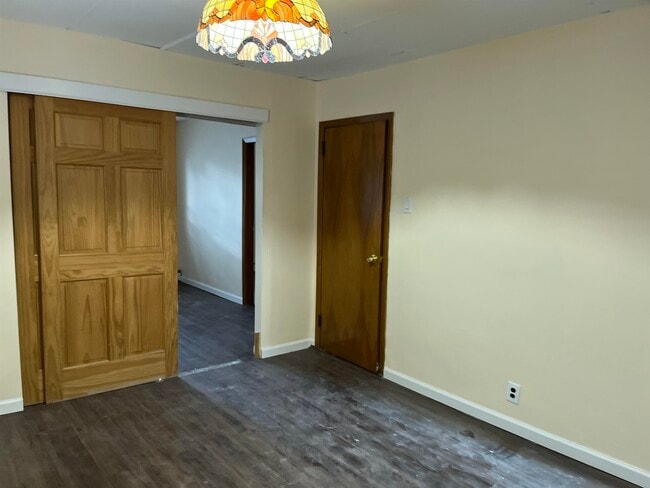 Building Photo - 36 Humphrey Ave