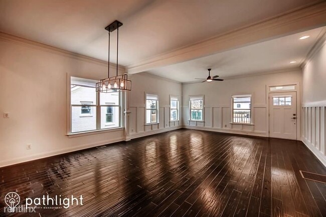Building Photo - 4 br, 3 bath House - 310 Ashburton Ave SE ...