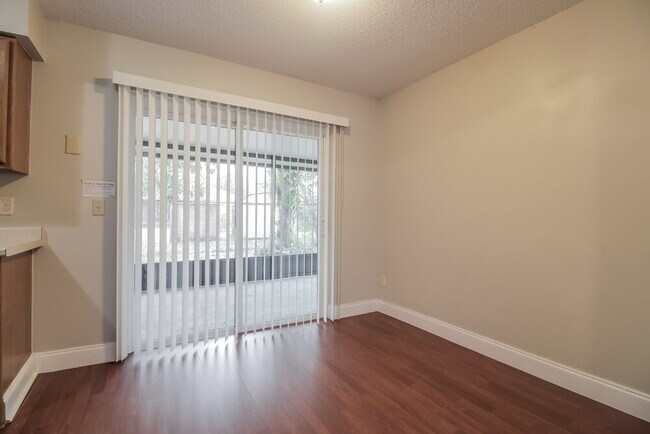Building Photo - 13900 Lena St