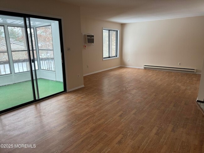 Building Photo - 171 Amberly Dr