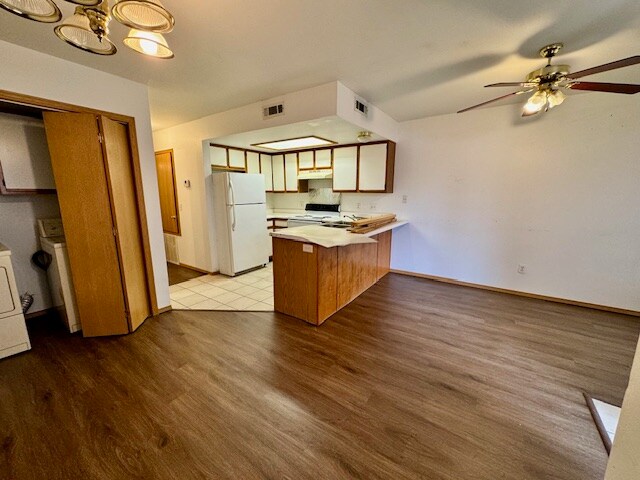 Foto del edificio - 417 N Pleasant St
