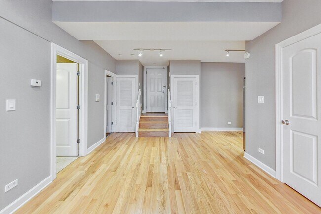 Foto del edificio - 837 E 52nd St