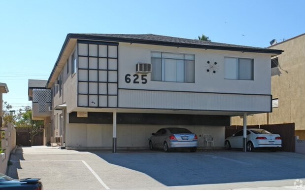 Foto del edificio - 625 N Hayworth Ave