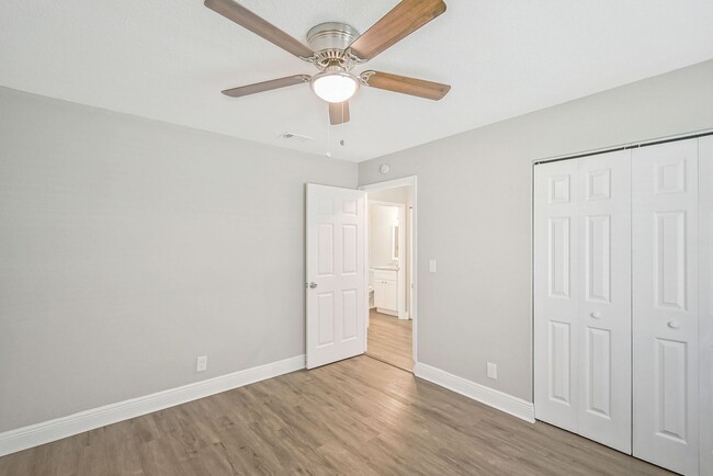 Building Photo - 4 br, 2 bath House - 5919 Ithaca Cir W