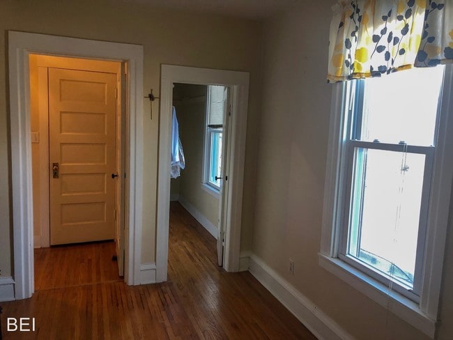Building Photo - 2 br, 1 bath Apartment - 340 Houston Street