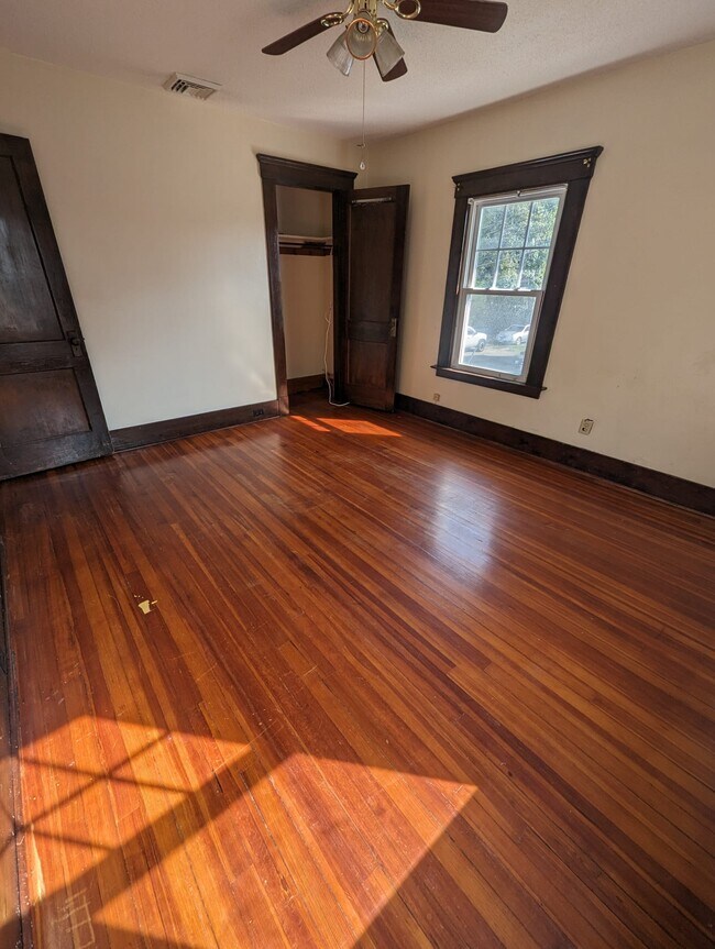 Building Photo - 131 Lexington Ave