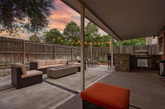 Building Photo - 9818 Territory Ln