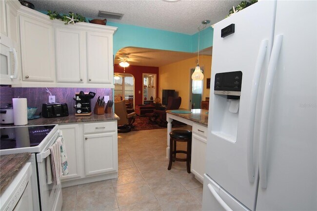 Foto del edificio - 1207 Lakehouse Ct