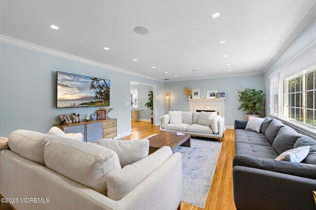 Foto del edificio - 634 Windermere Ave