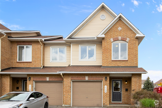 Building Photo - Timberline Townhomes