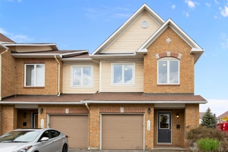 Building Photo - 8 Timberline Private