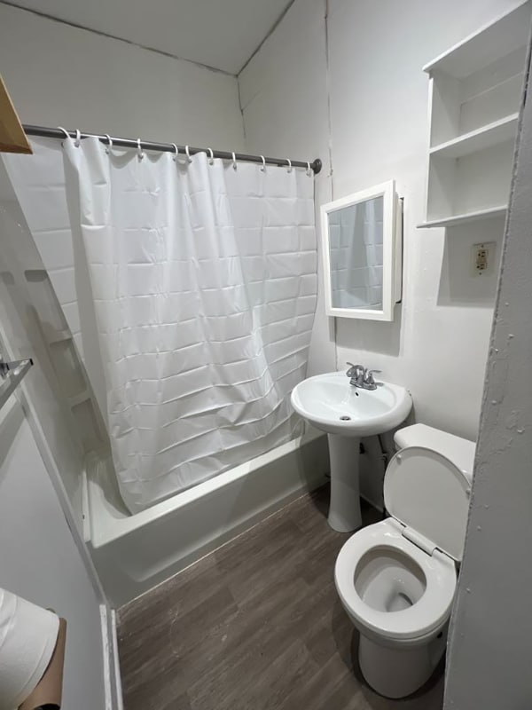 Foto del edificio - 718 N Wapello St.