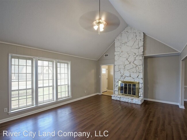 Building Photo - 4 br, 2 bath House - 5120 Country View Lane