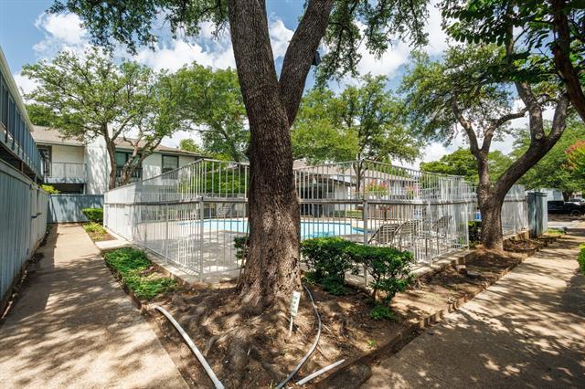 Building Photo - 12888 Montfort Dr