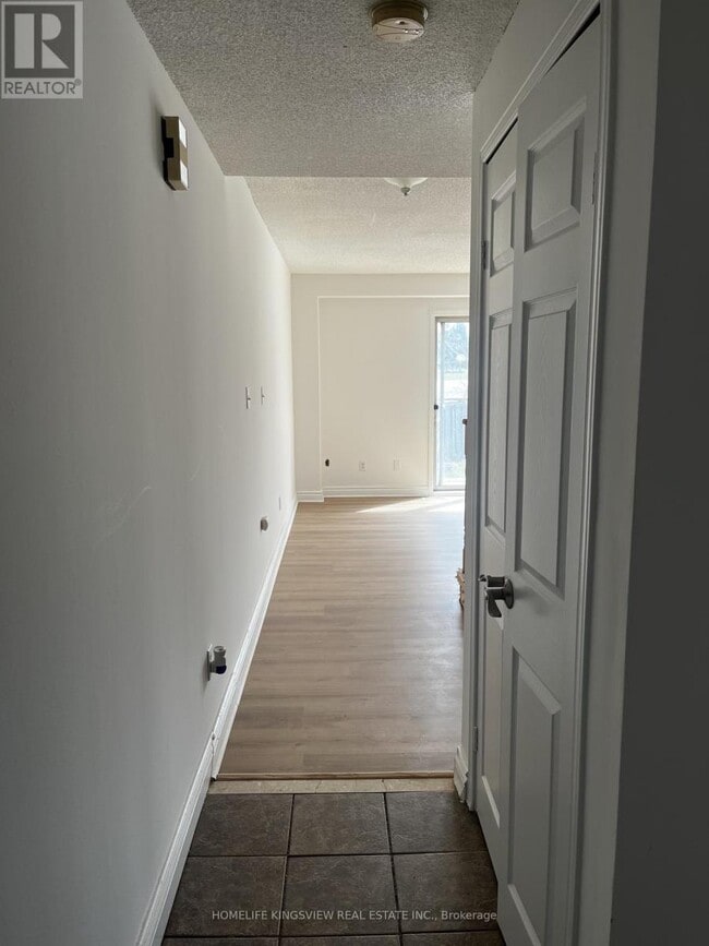 Building Photo - 79 Cashel Ct