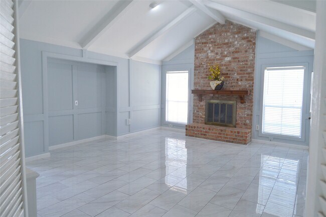Building Photo - 6707 Las Brisas Dr