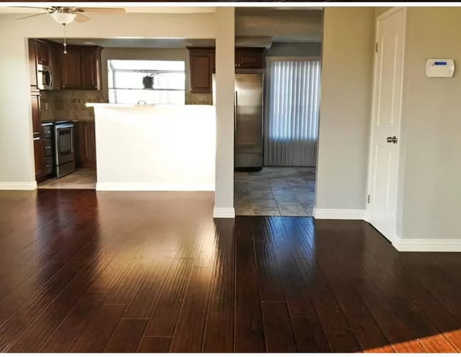 Foto del edificio - 1151 Viewpointe Blvd