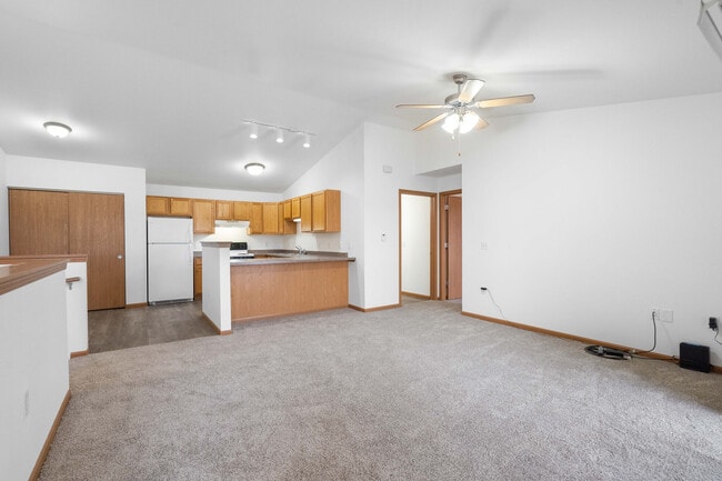 Building Photo - Stonefield Apartments