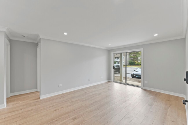 Building Photo - 49 Orchard Terrace