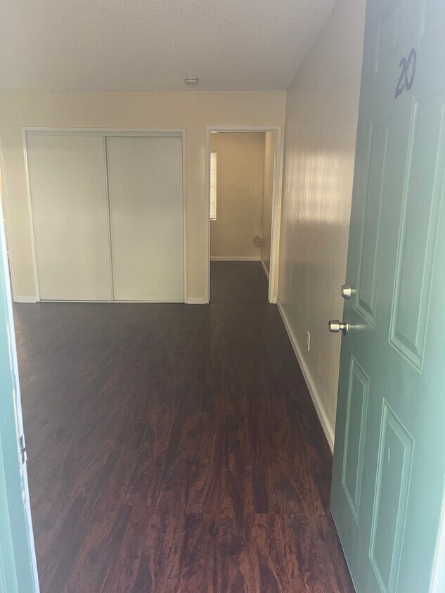 STUDIO - 10012 Valley Blvd