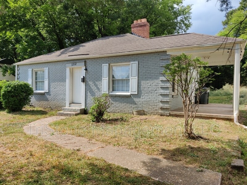 Foto principal - 1312 Bethel Rd