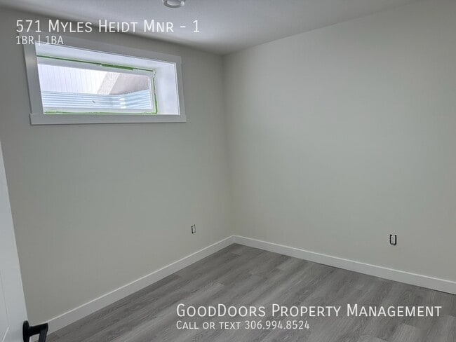 Building Photo - 571 Myles Heidt Mnr
