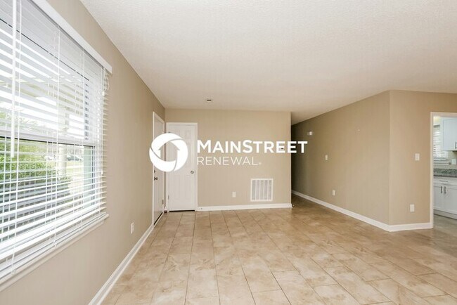 Building Photo - 3 Bedroom Pet-Friendly Home in Charlotte, NC with Main Street Renewal
