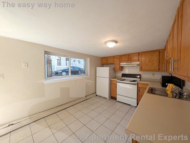 Building Photo - 2 bedroom, 1.5 bath, Central Sq - 4 min Re...