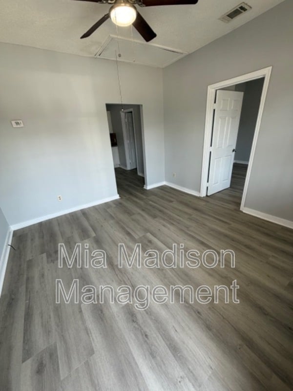 Foto del edificio - 1421 Richards St