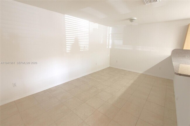 Foto del edificio - 22821 SW 88 Pl #