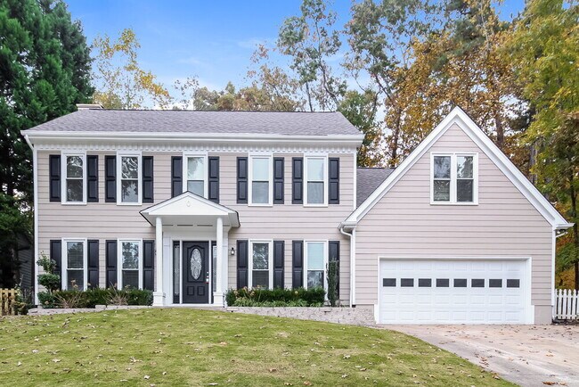 Building Photo - 2570 Broadmoor Ct