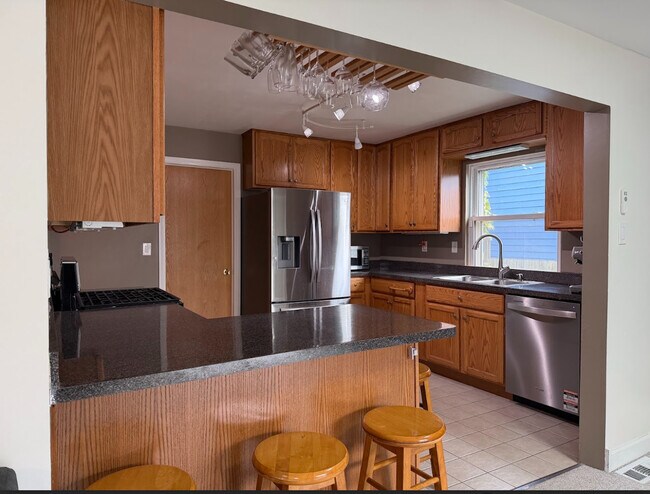 Foto del edificio - 5540 Fairview Ave