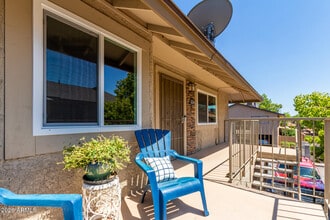 Building Photo - 1224 N 85th Pl