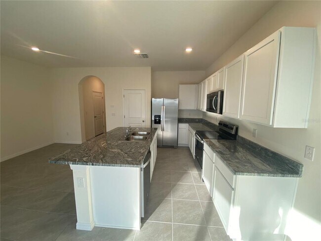 Building Photo - 2906 Suncoast Plains Dr
